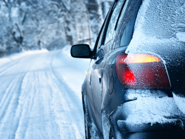 4 essential steps to properly storing your car in the winter