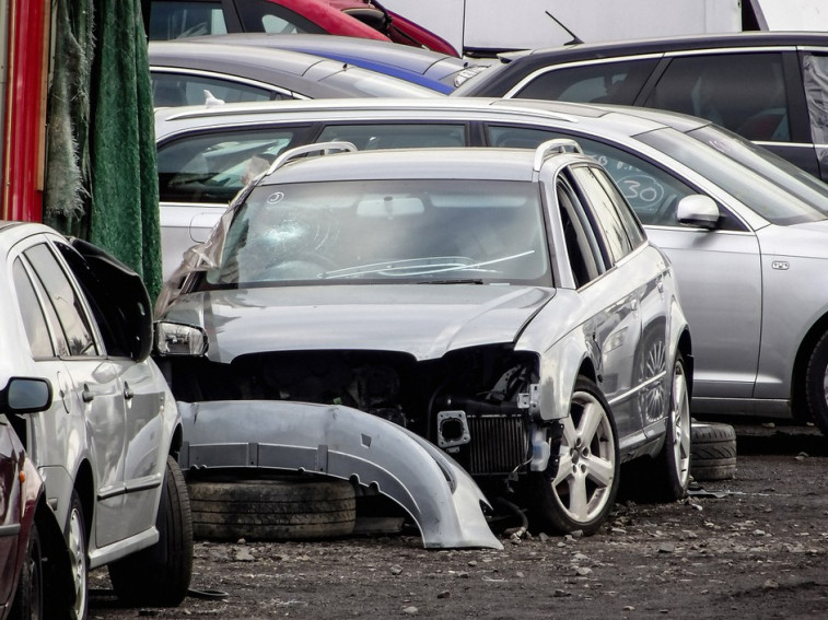 Your questions answered about salvage car auctions online
